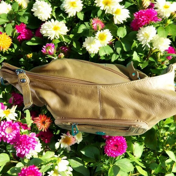 Stone Mountain Yellow Hobo Leather Purse Shoulder Bag 12237 - Picture 6 of 9